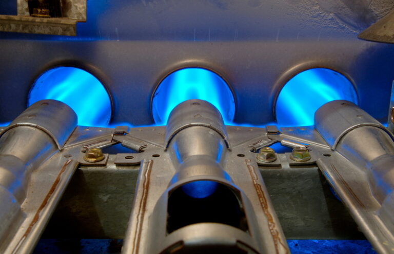 do-gas-furnaces-still-use-pilot-lights-ac-comfort